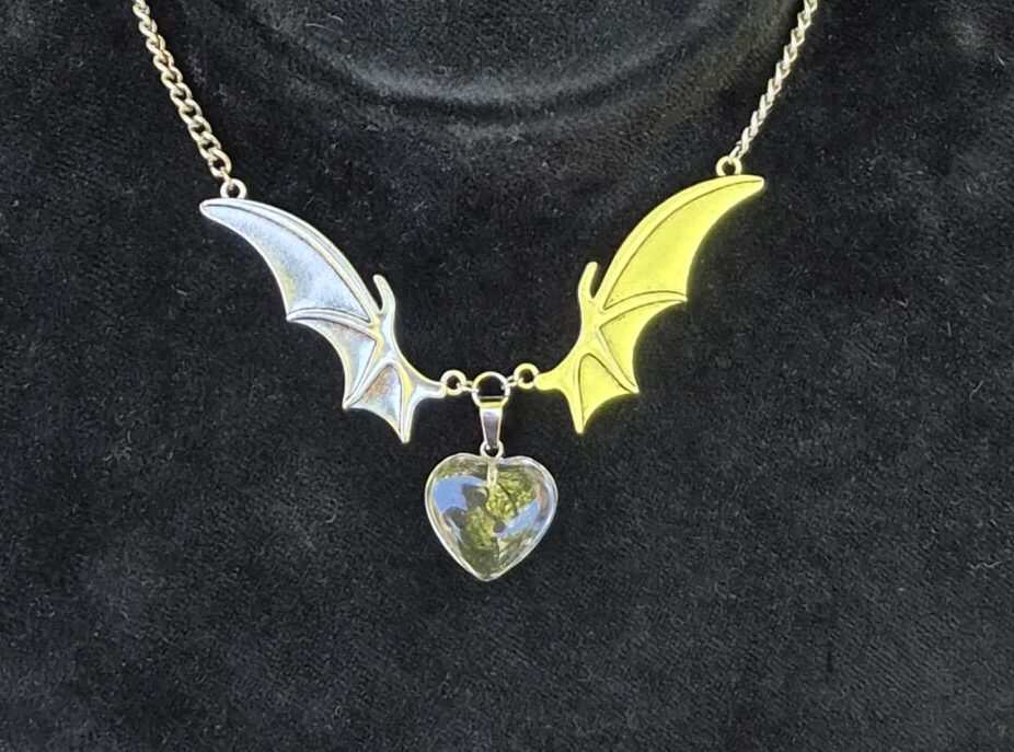 Collar Bat Heart Charm - Image 2