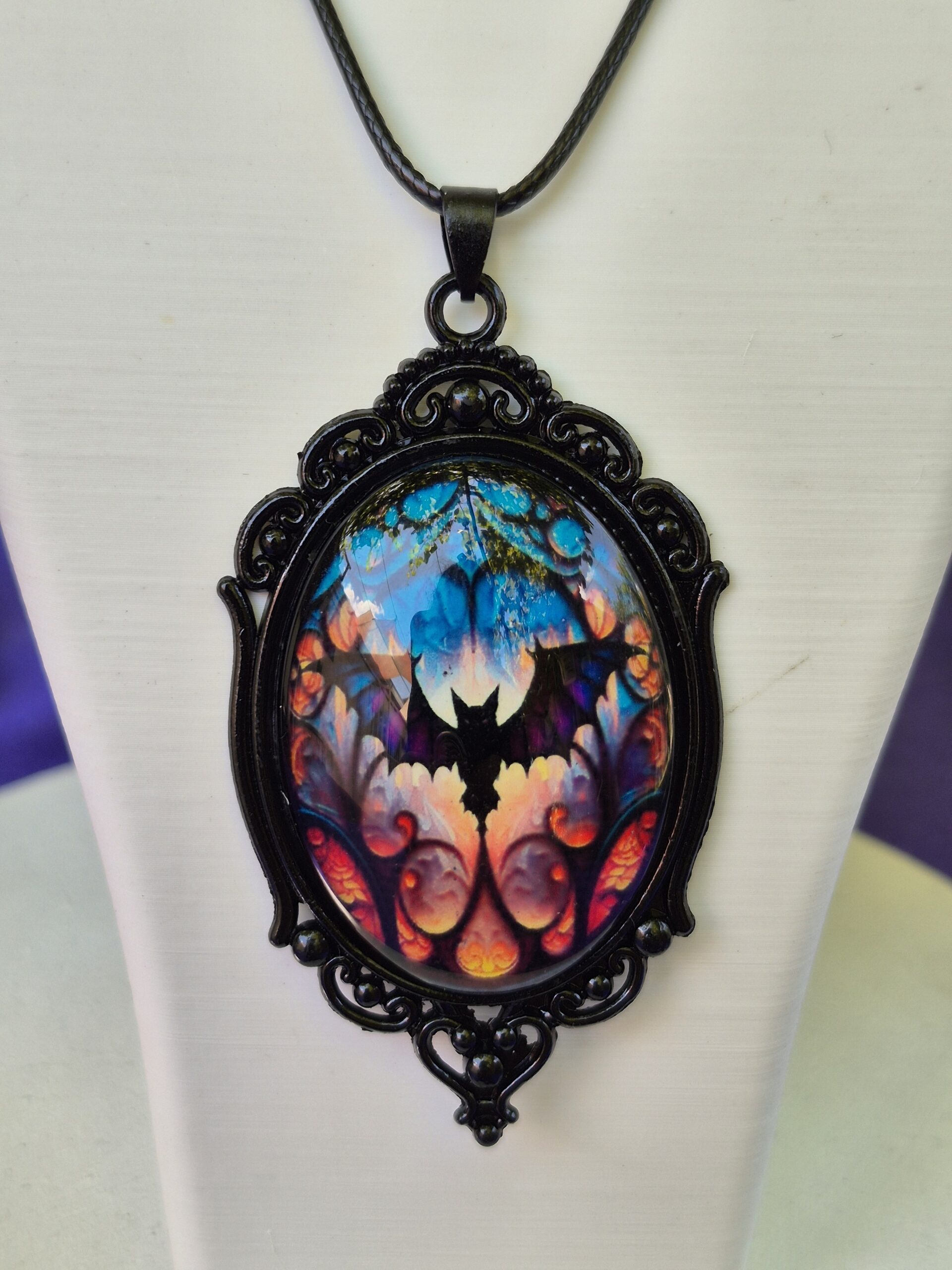 Collar Camafeo Murciélago