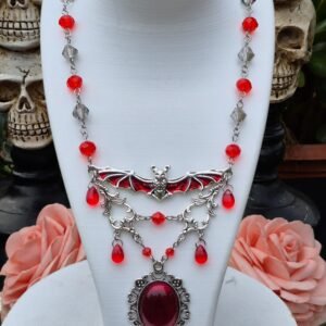 Collar Alas de la Noche Rojo
