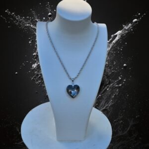 Collar Corazón de Vidrio Gris